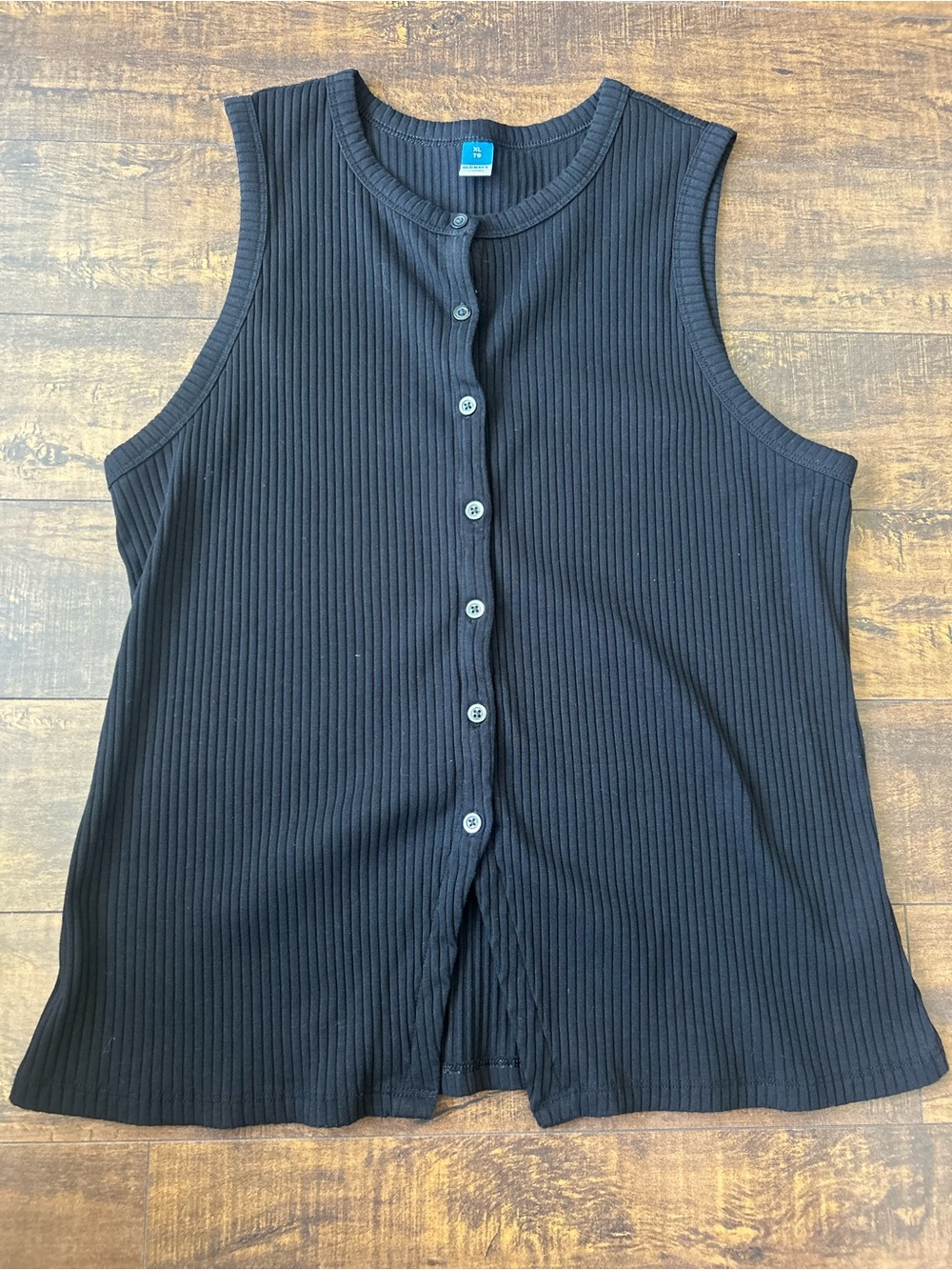 Old Navy Black Ribbed Button-Front Tank